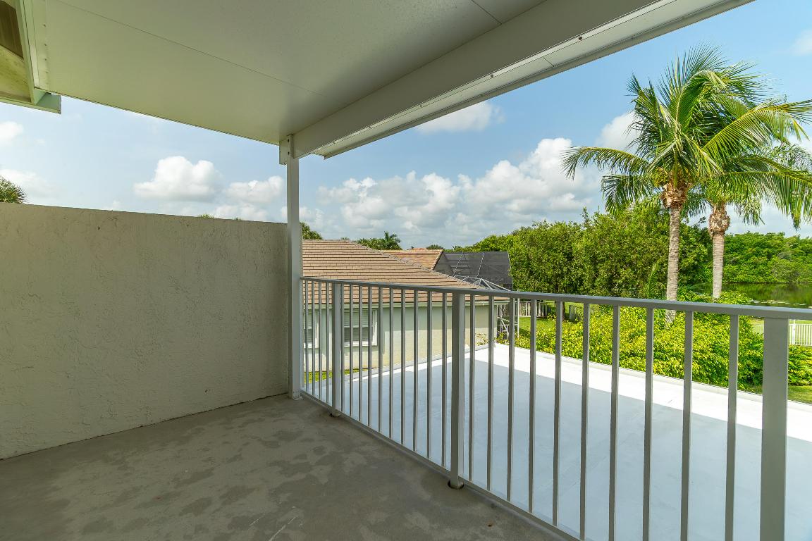 LAKEFIELD OF THE LANDINGS AT WELLINGTON 1 - Residential