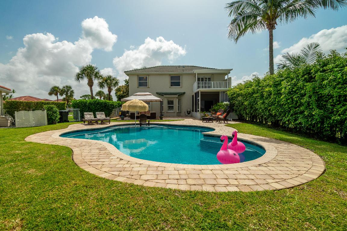 LAKEFIELD OF THE LANDINGS AT WELLINGTON 1 - Residential