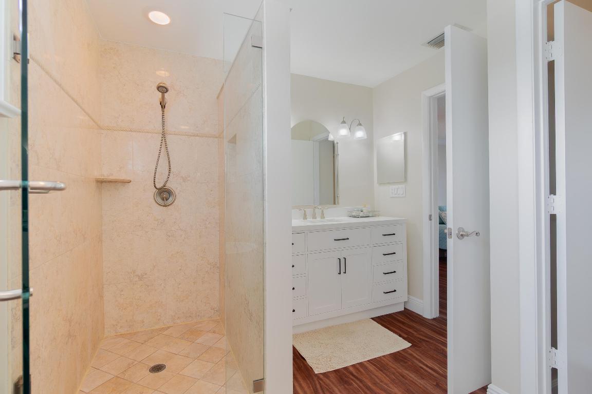 LAKEFIELD OF THE LANDINGS AT WELLINGTON 1 - Residential