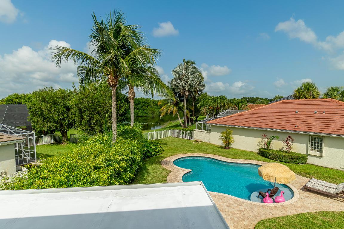 LAKEFIELD OF THE LANDINGS AT WELLINGTON 1 - Residential