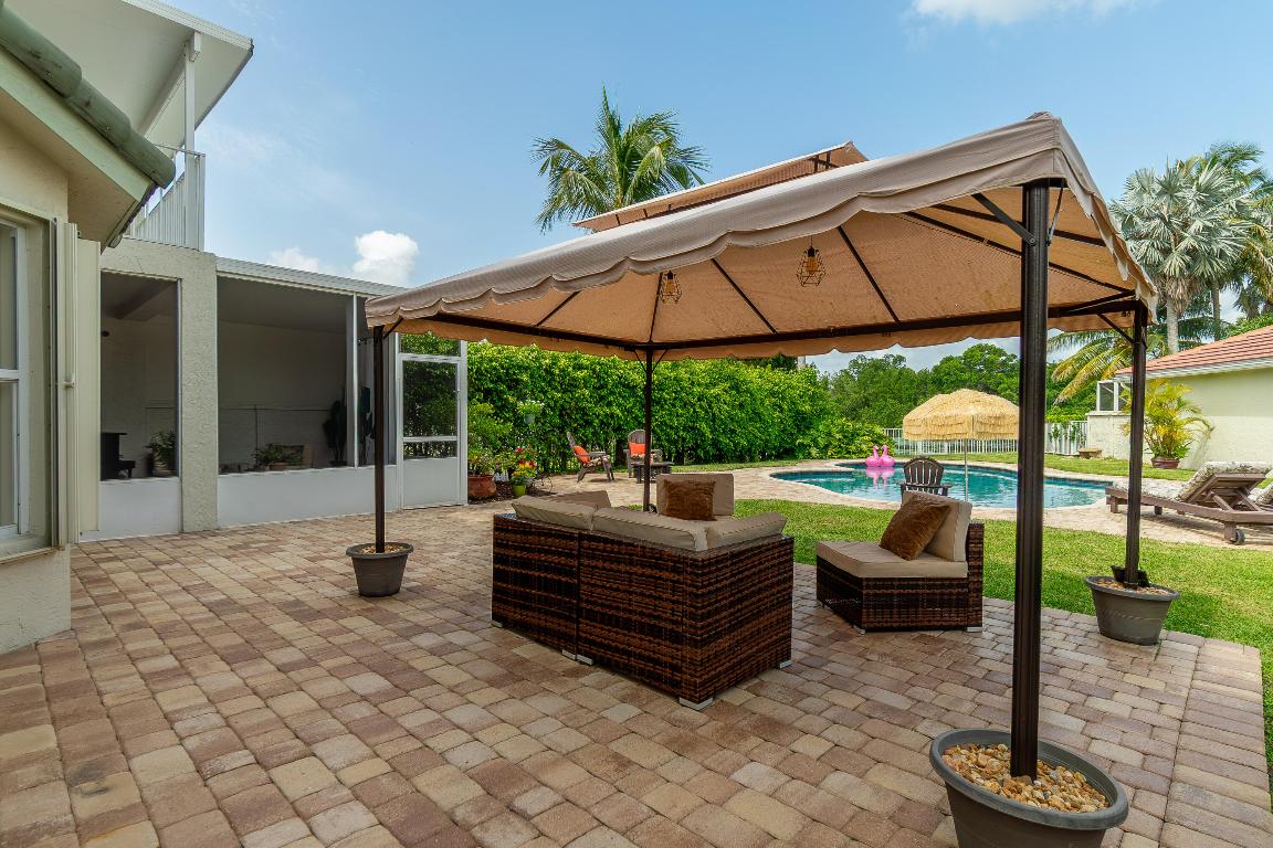 LAKEFIELD OF THE LANDINGS AT WELLINGTON 1 - Residential