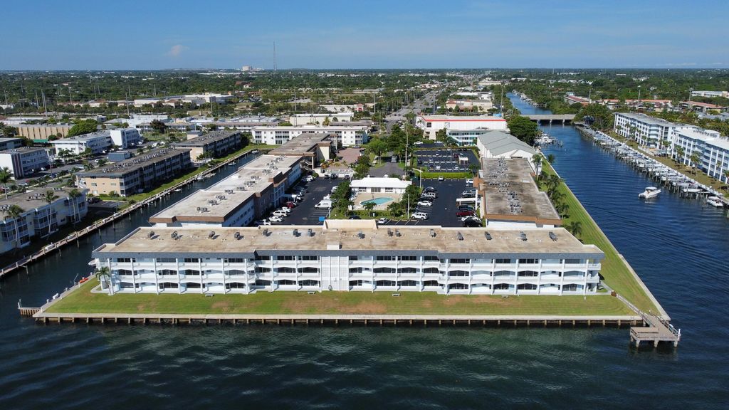 Photo of 100 Shore Court #207, North Palm Beach, FL 33408 (MLS # R10964525)