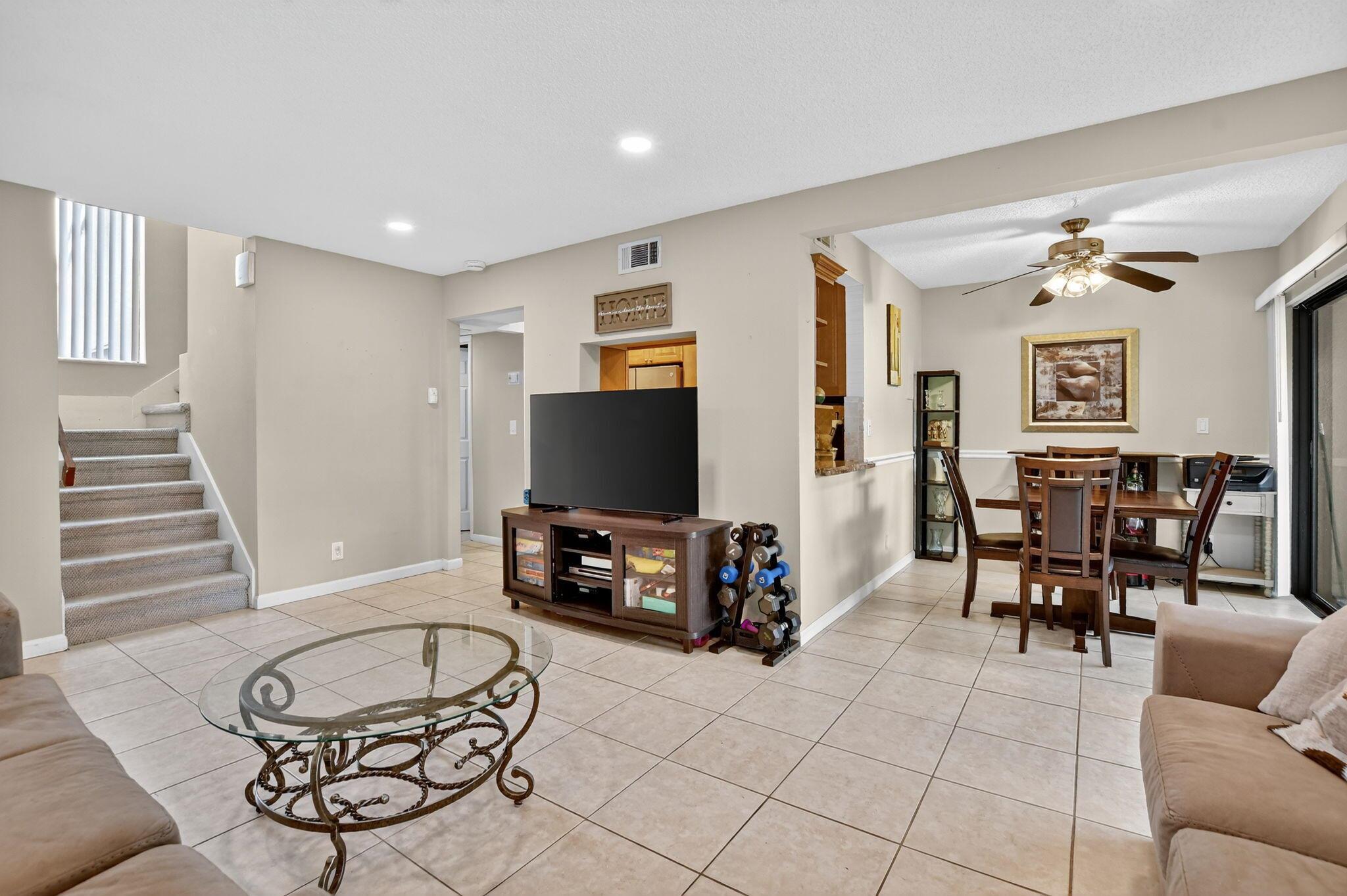 1061 NW 13th Street 2