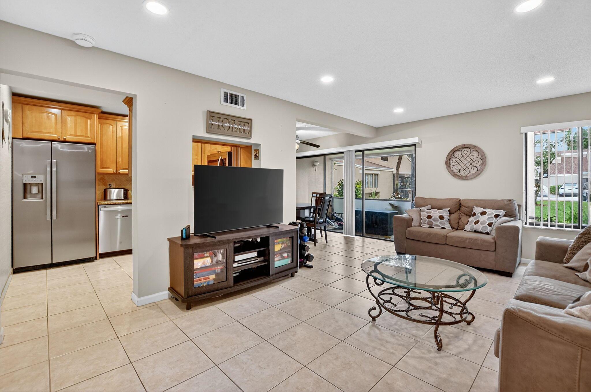 1061 NW 13th Street 2