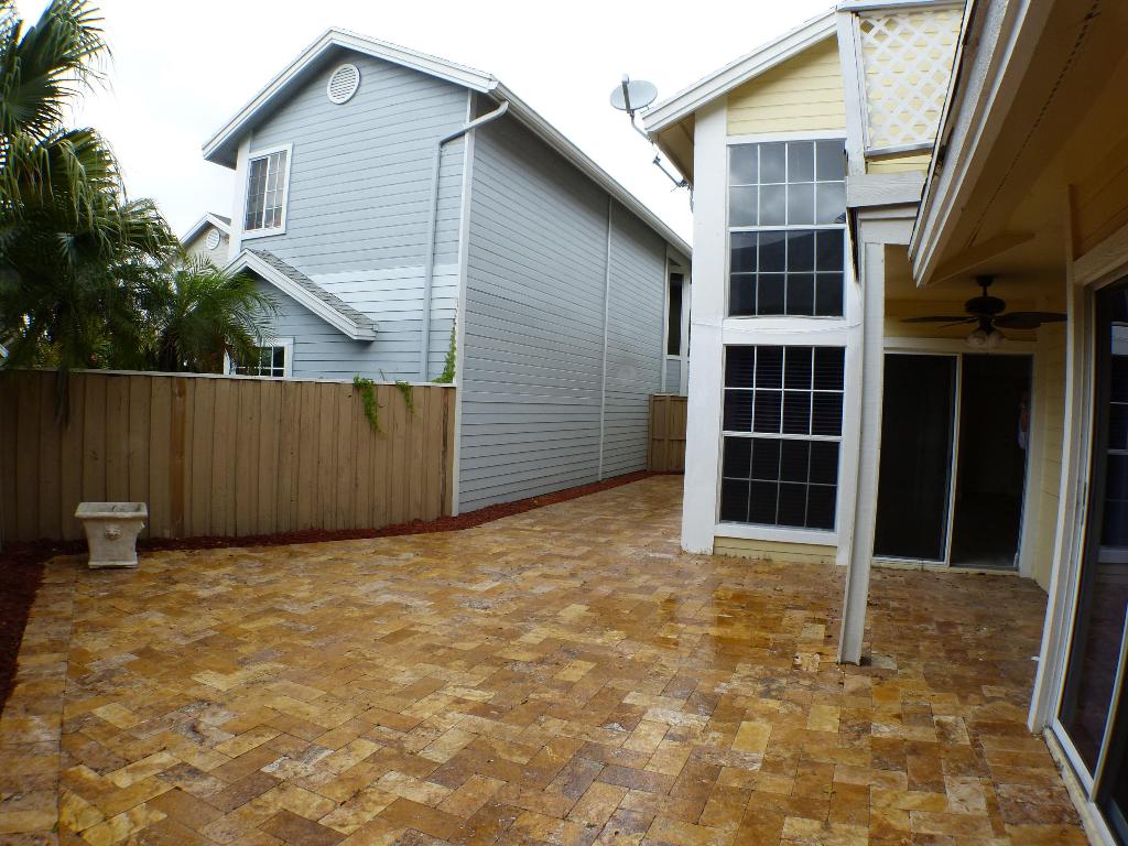 FAIRFIELD AT BOCA 5 OF CEDAR GROVE - Residential Lease