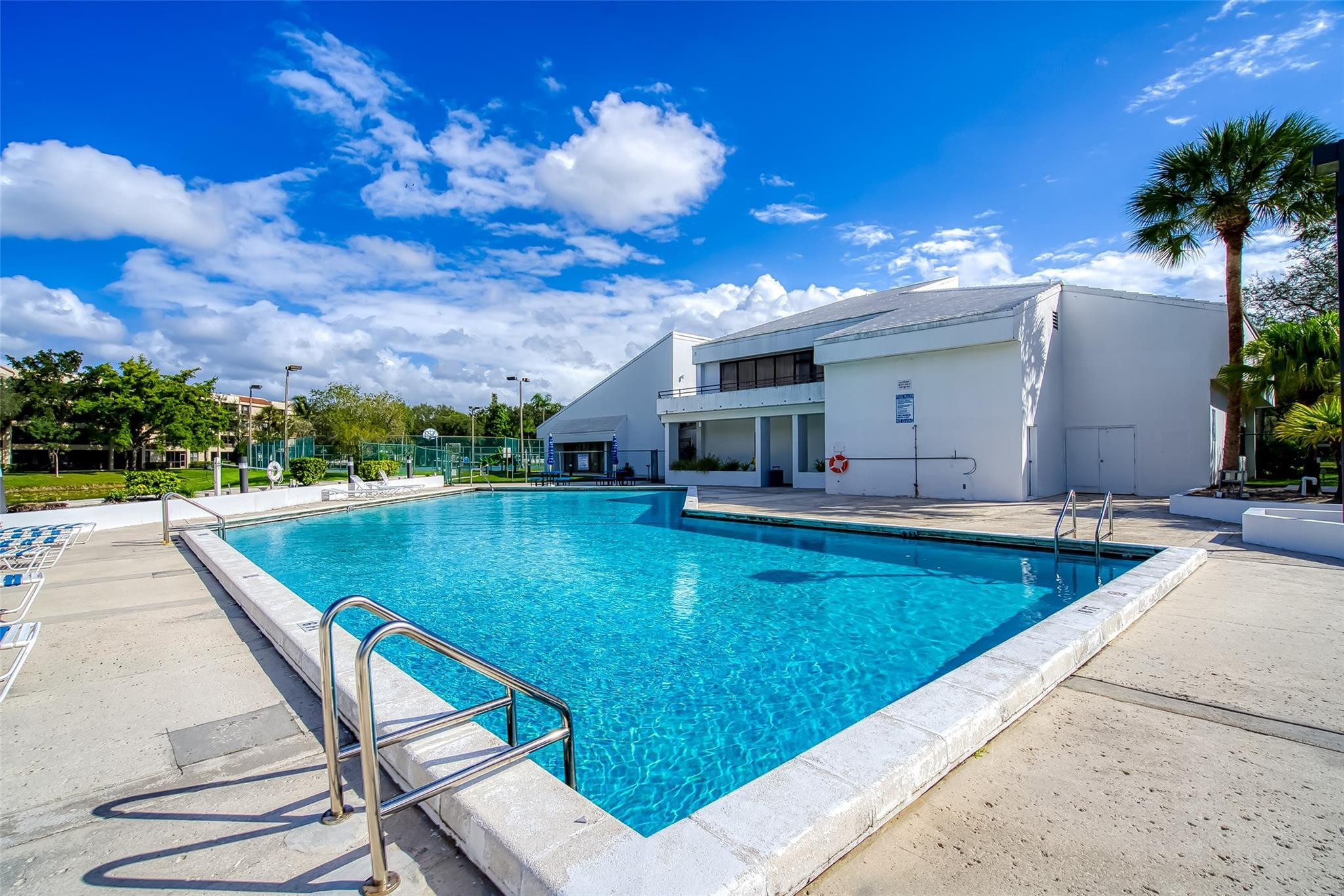 Lakes Of Newport II 158-2 - Residential