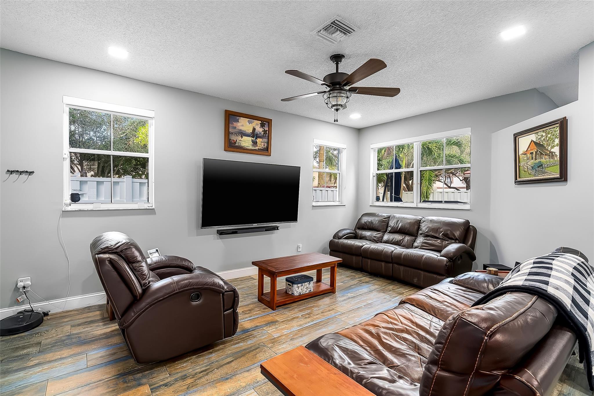 Lakes Of Newport II 158-2 - Residential