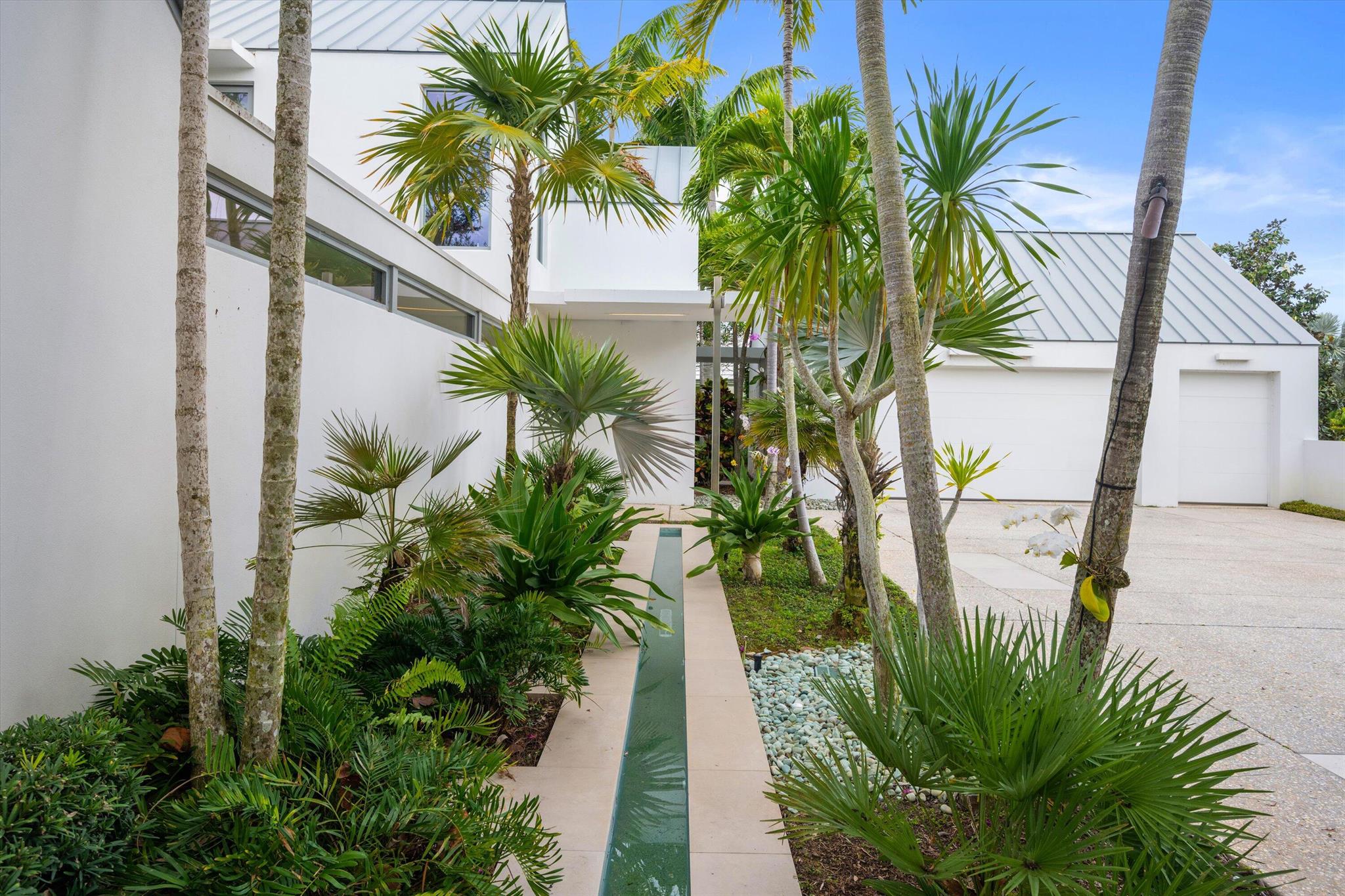 LOXAHATCHEE CLUB AT MAPLE - Residential