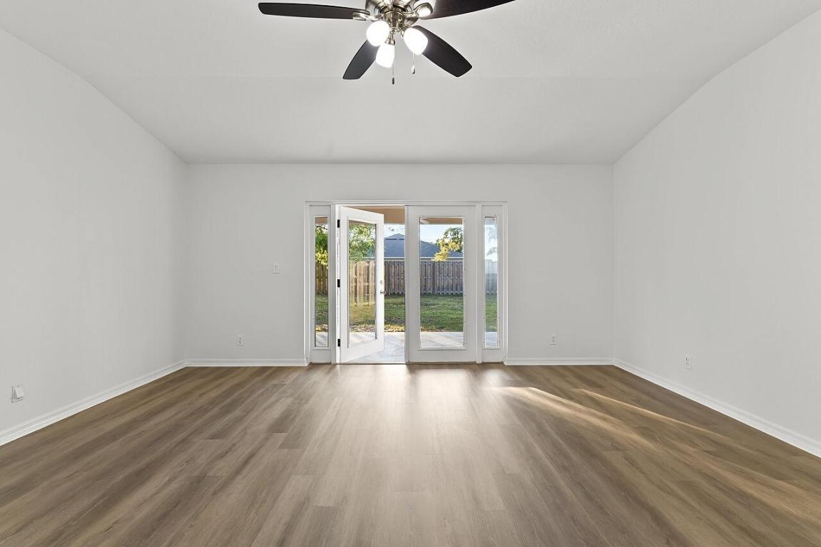 PORT ST LUCIE SECTION 3 - Residential