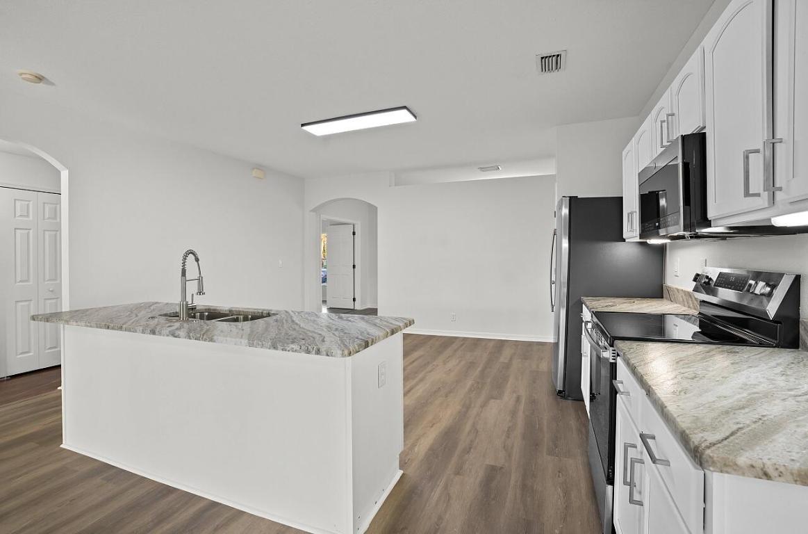 PORT ST LUCIE SECTION 3 - Residential