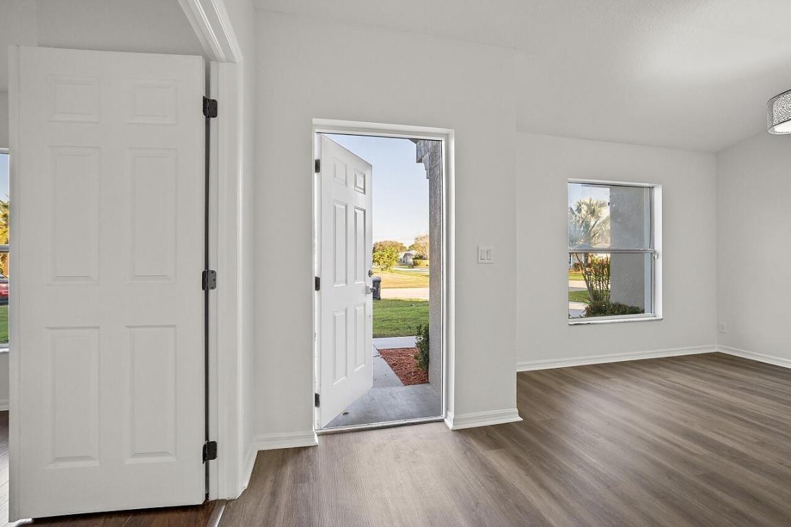 PORT ST LUCIE SECTION 3 - Residential