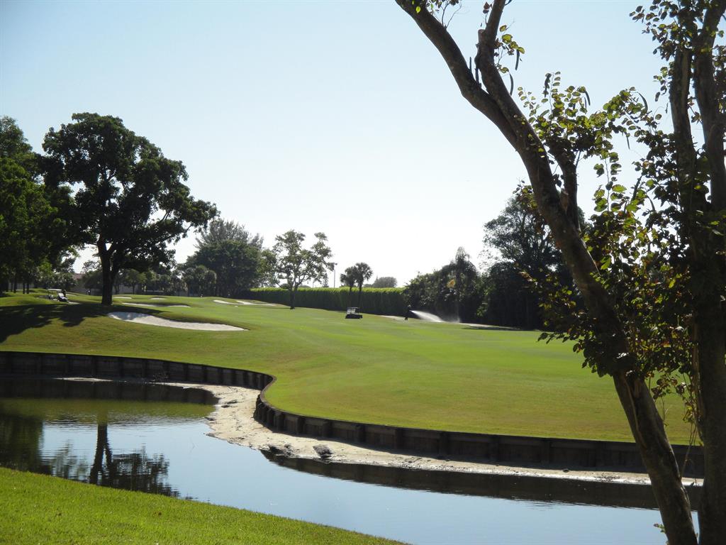 SOUTHPORT AT HUNTERS RUN CONDO - Residential