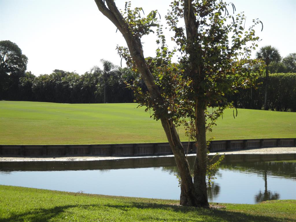 SOUTHPORT AT HUNTERS RUN CONDO - Residential