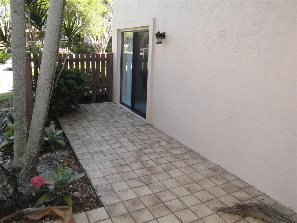 SOUTHPORT AT HUNTERS RUN CONDO - Residential