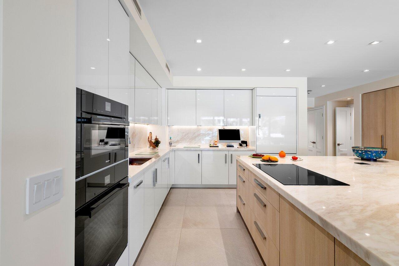 TWO THOUSAND CONDO - Residential