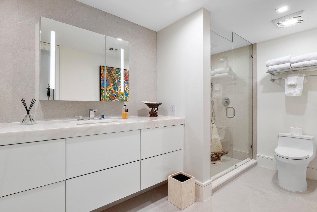 TWO THOUSAND CONDO - Residential