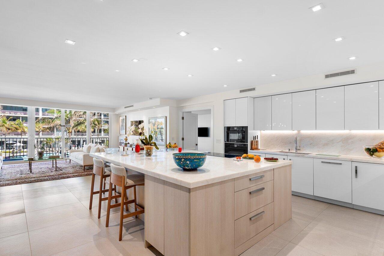 TWO THOUSAND CONDO - Residential