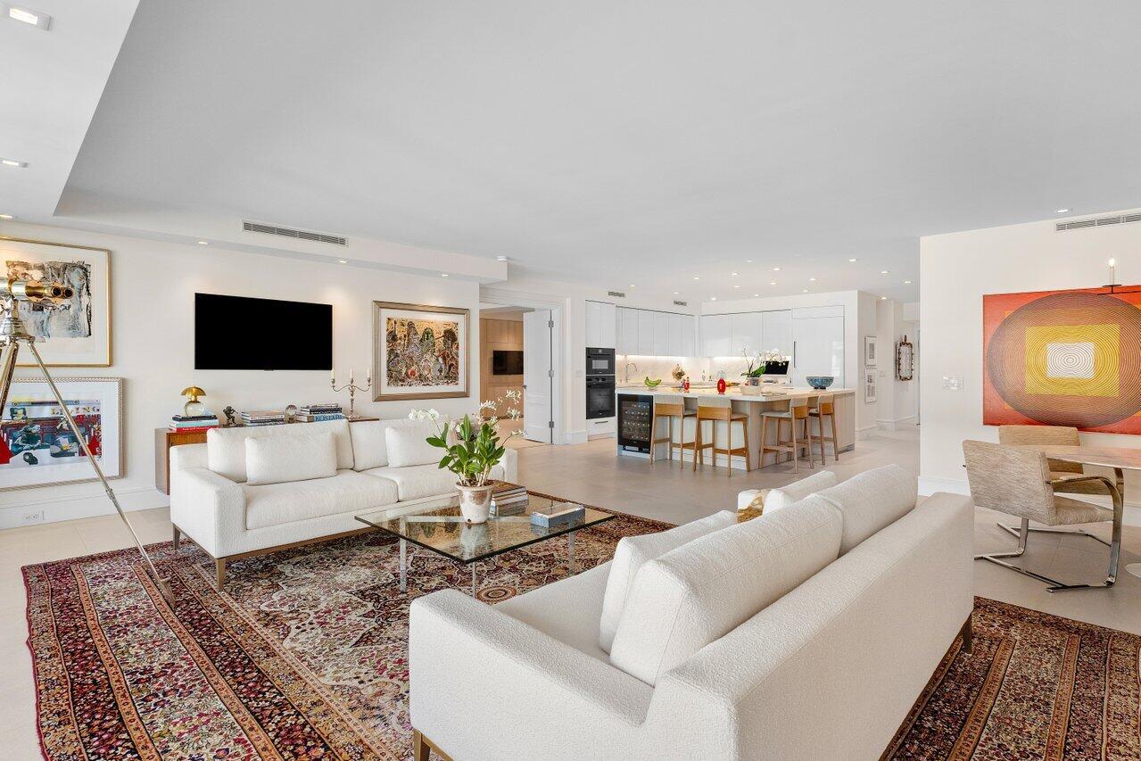 TWO THOUSAND CONDO - Residential