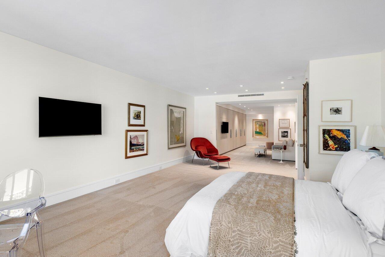 TWO THOUSAND CONDO - Residential