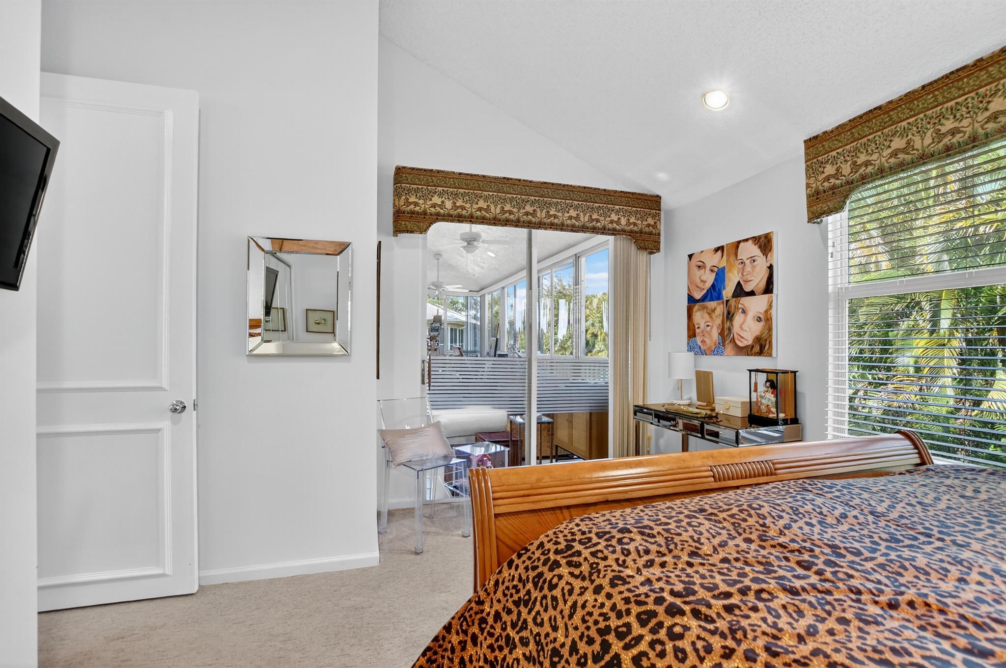 THE COVE - Residential