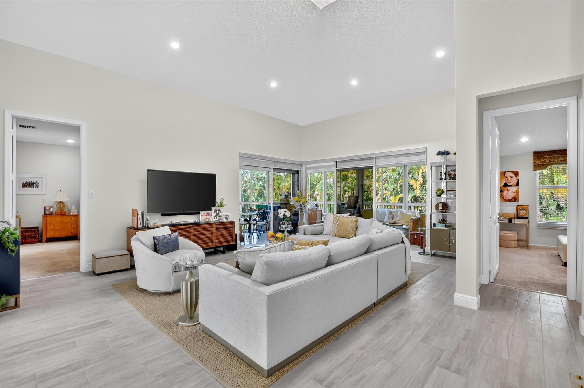 THE COVE - Residential