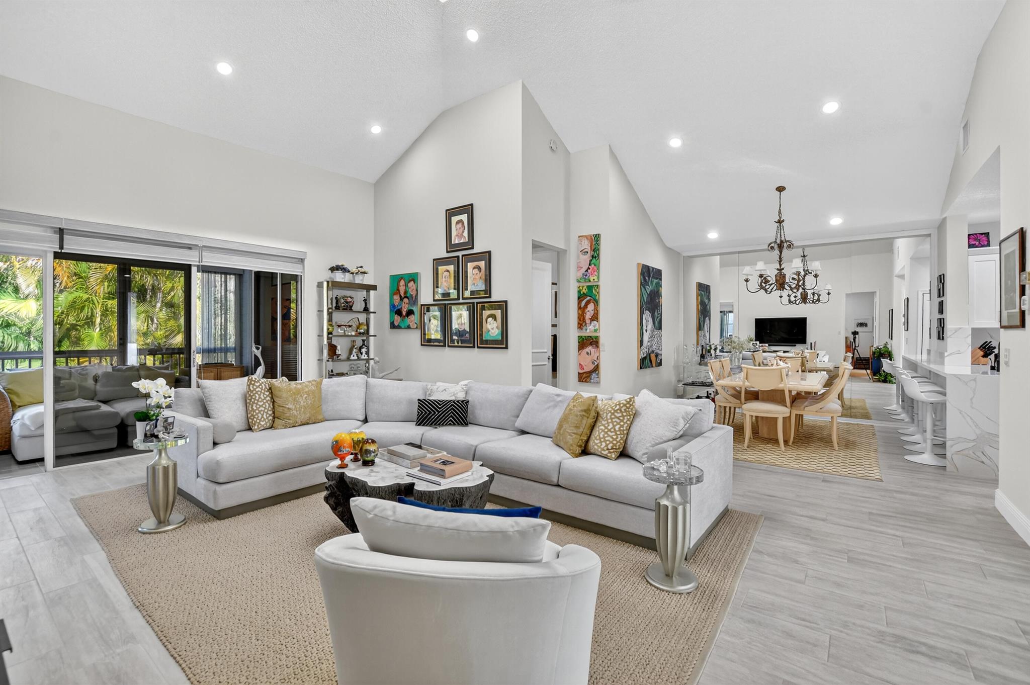 THE COVE - Residential