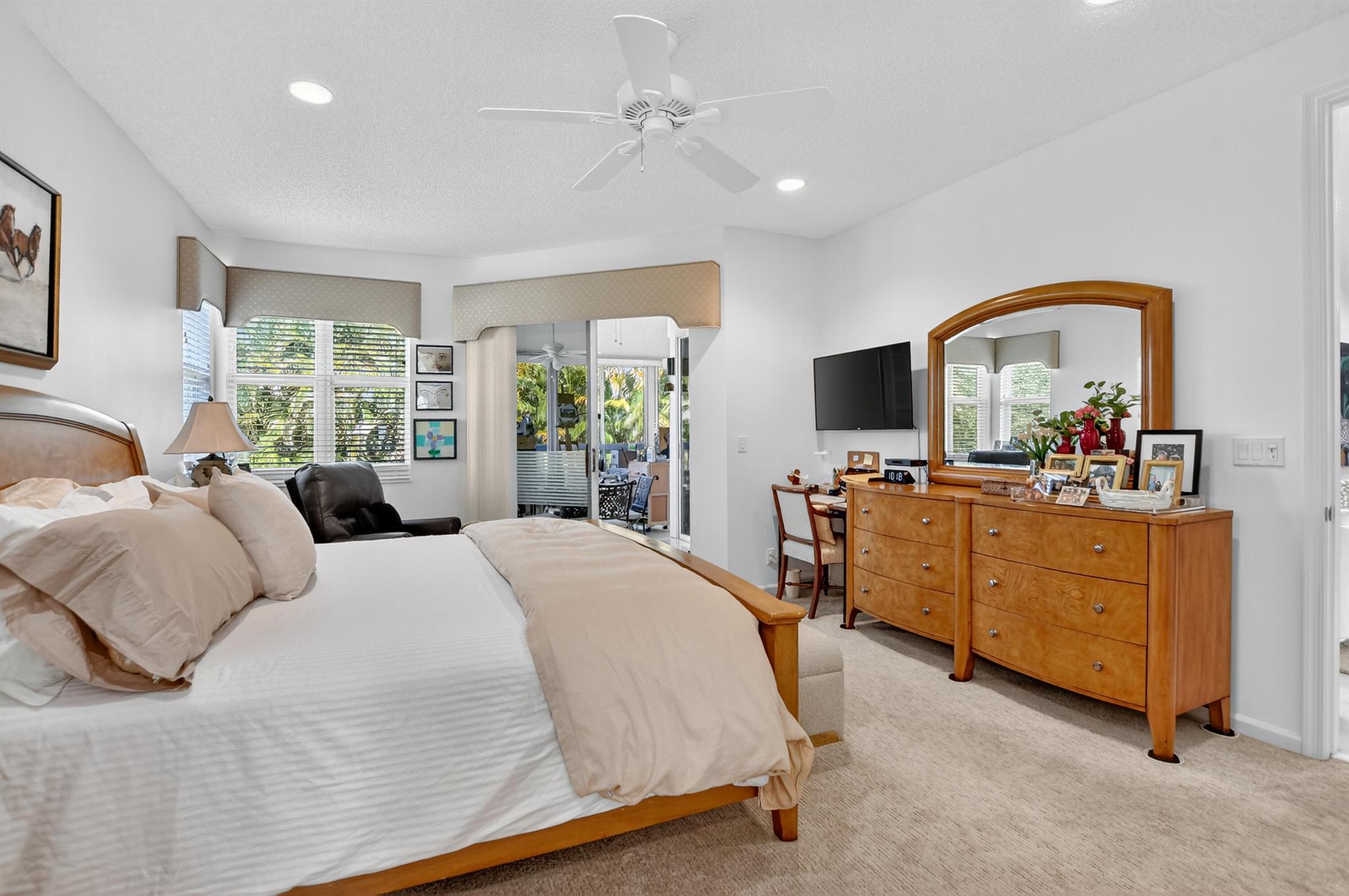 THE COVE - Residential