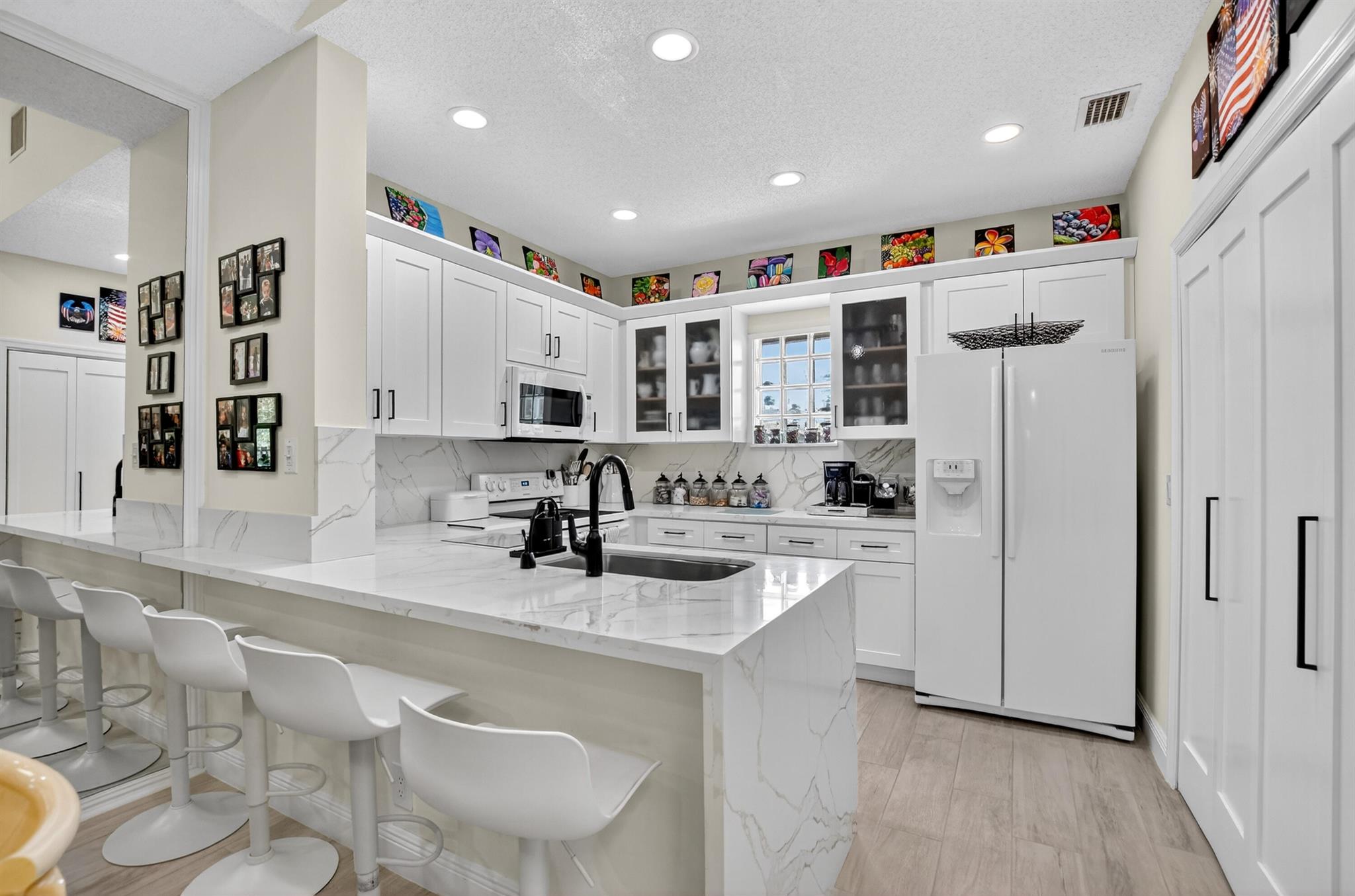 THE COVE - Residential