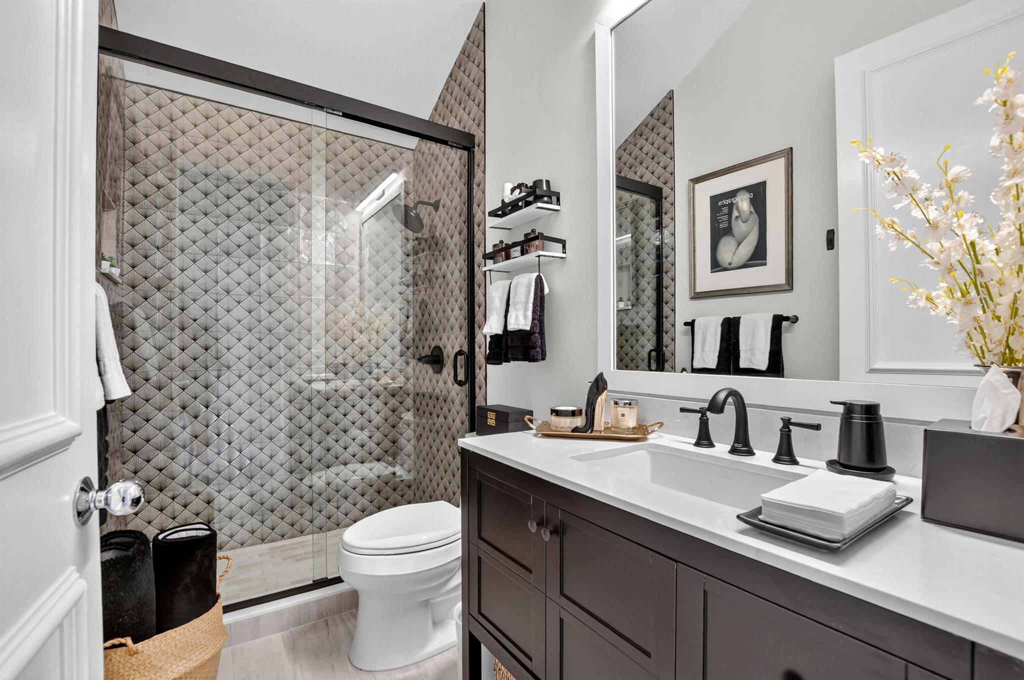 THE COVE - Residential