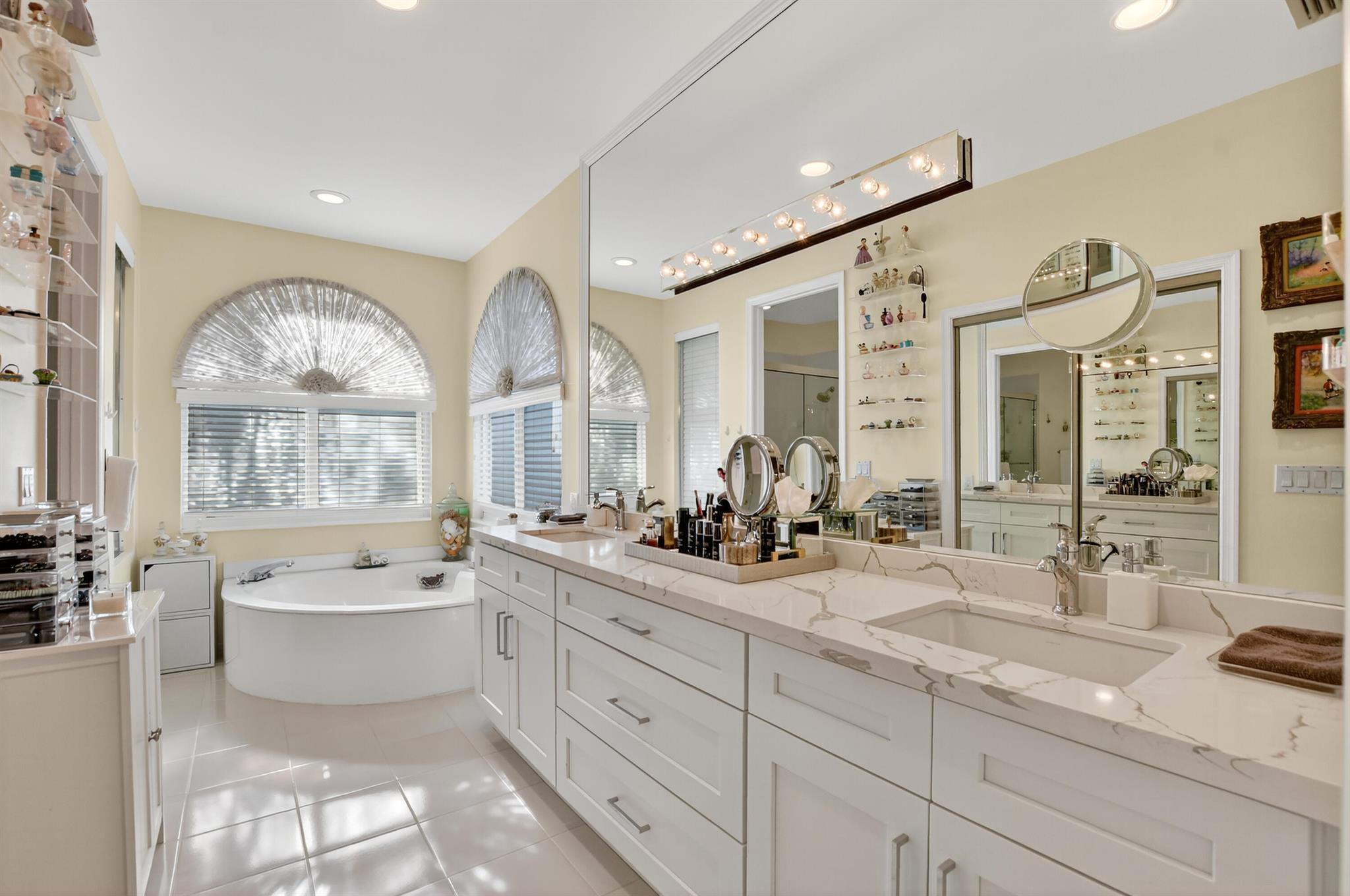 THE COVE - Residential