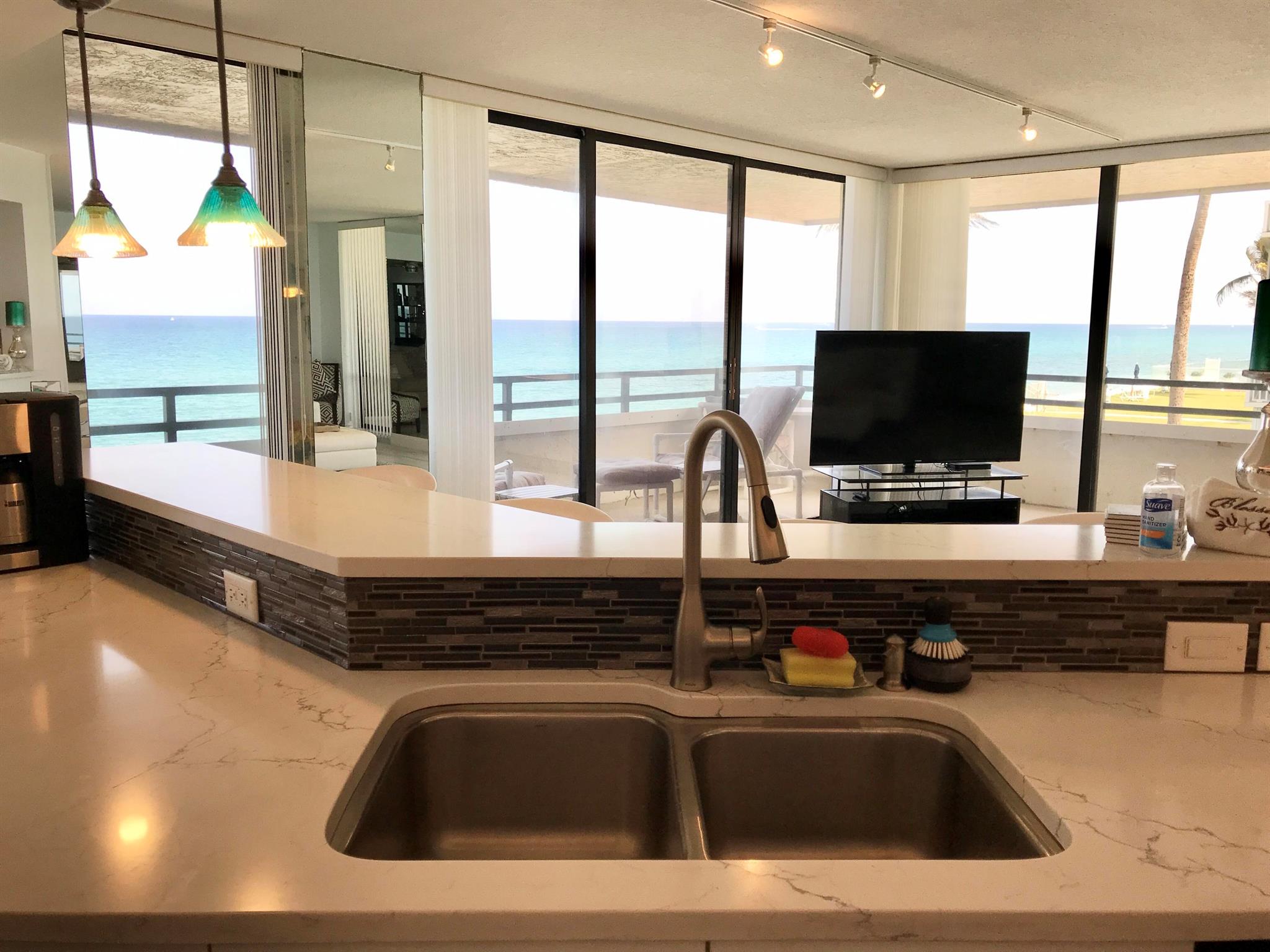THIRTY FIVE SIXTY CONDO - Residential Lease