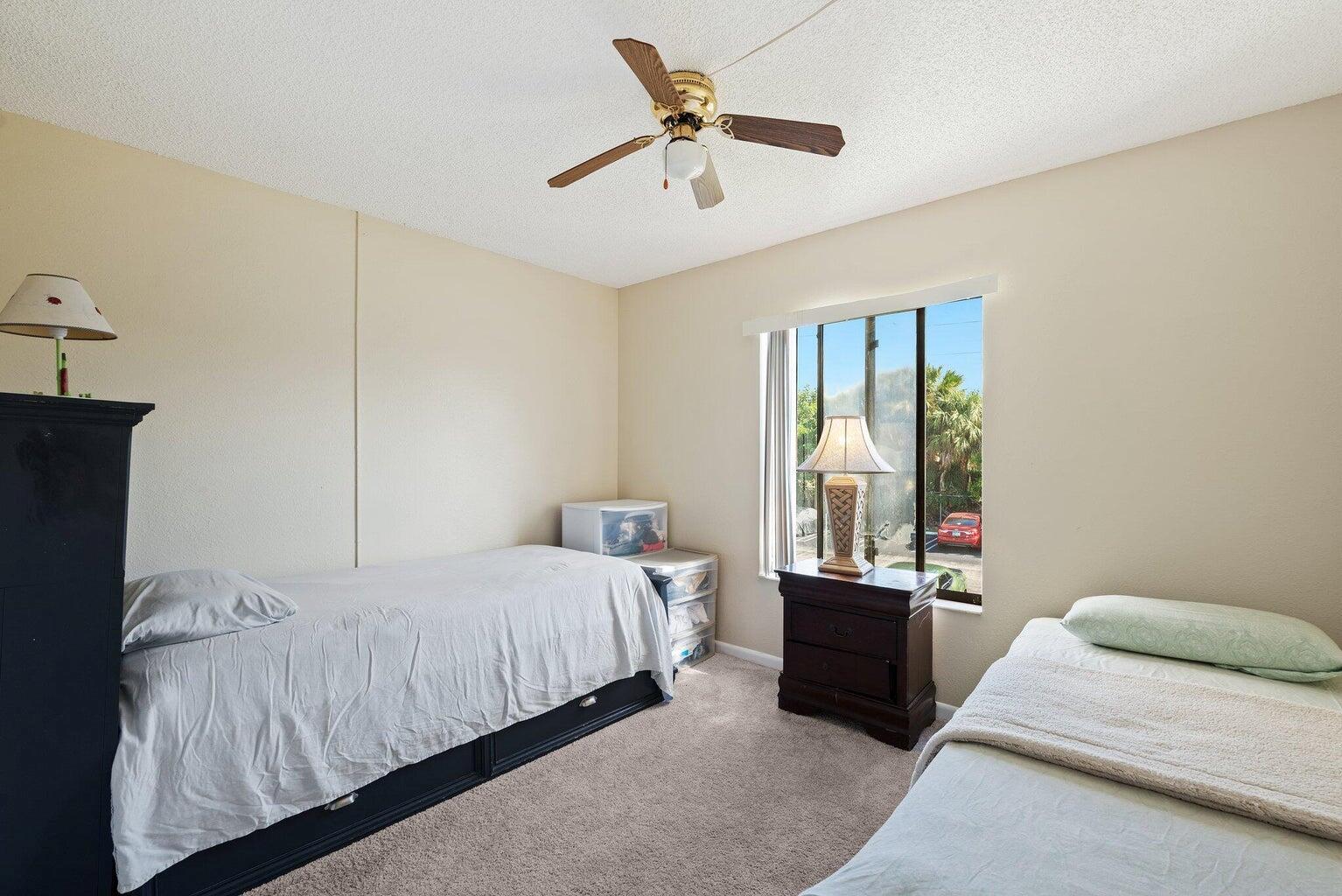 PALM CLUB VILLAGE II COND - Residential