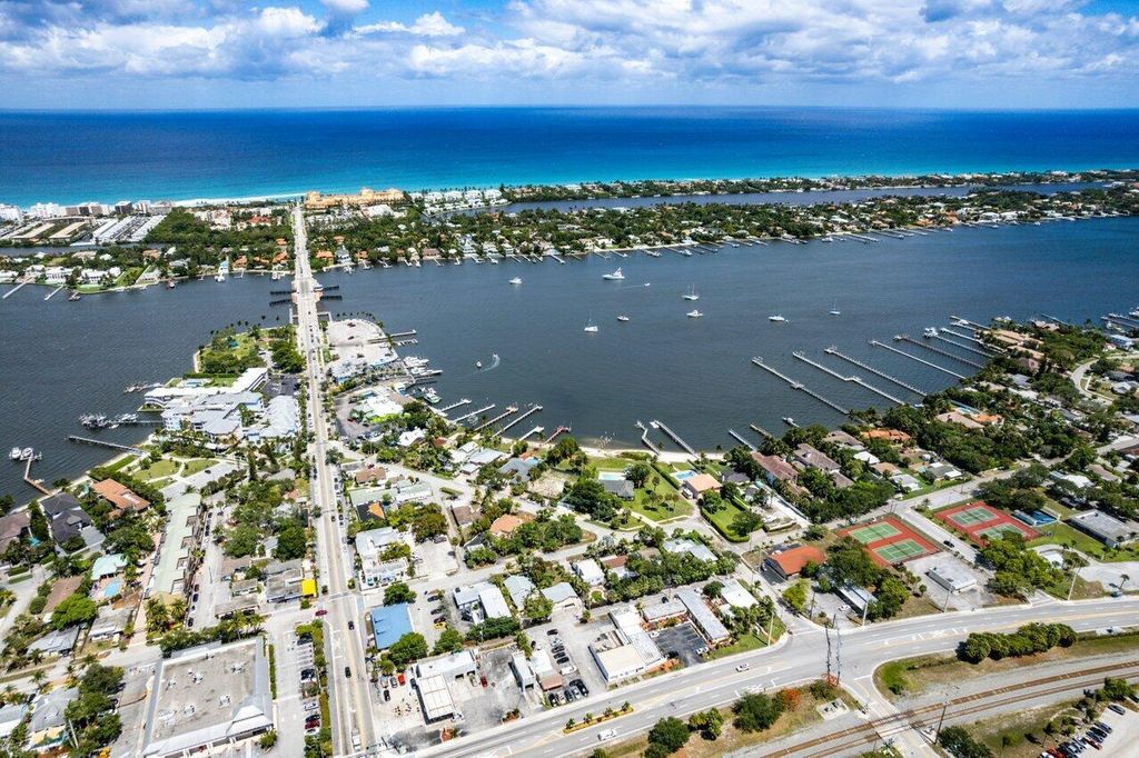 Photo of 210 S Lake Drive, Lantana, FL 33462 (MLS # R11088361)