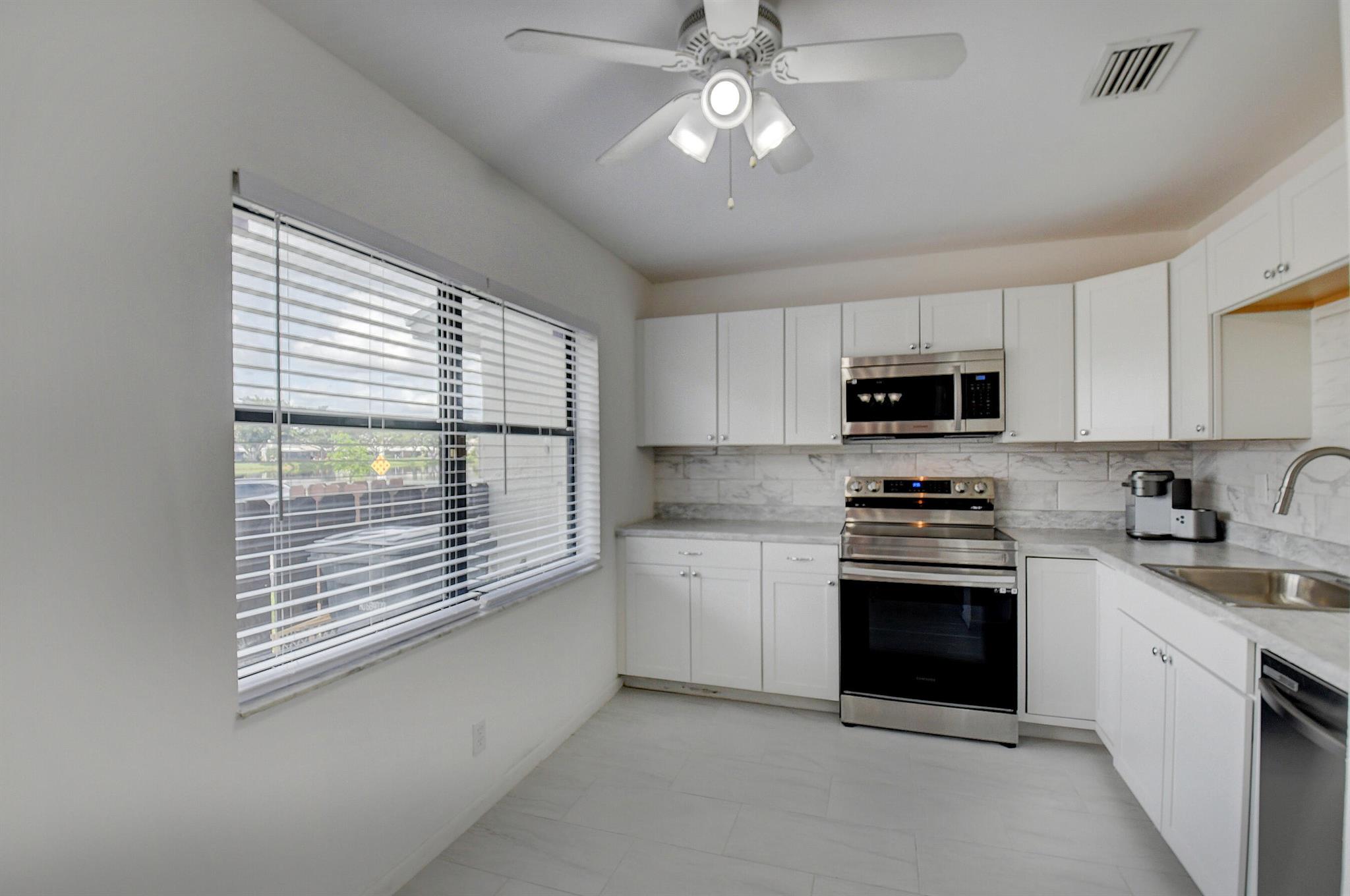 Country Lake - Residential