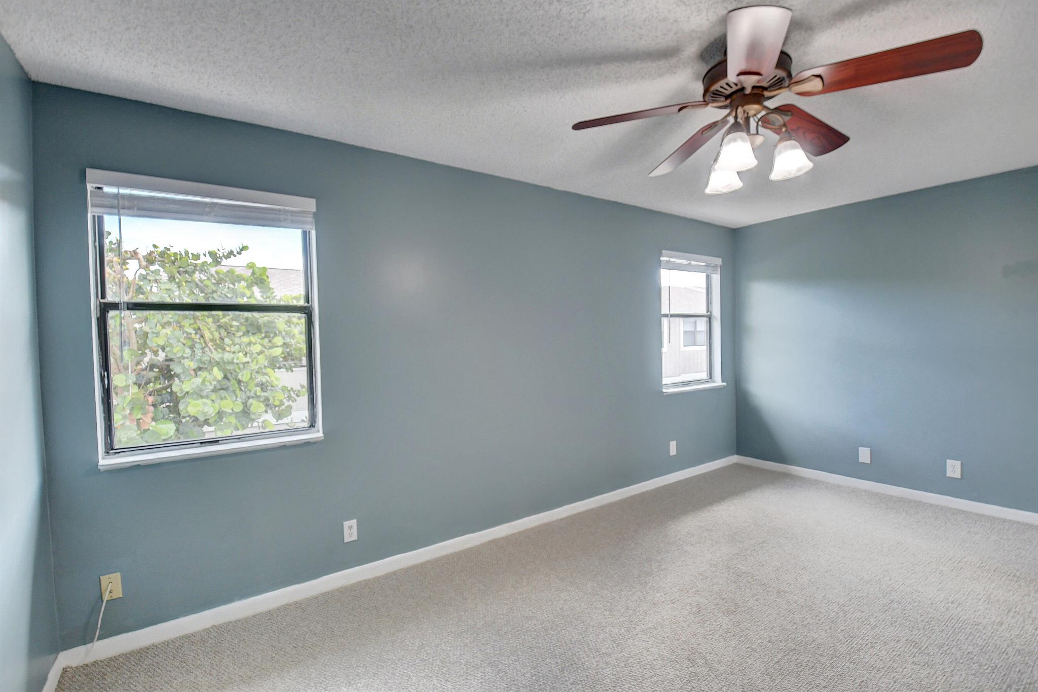 Country Lake - Residential