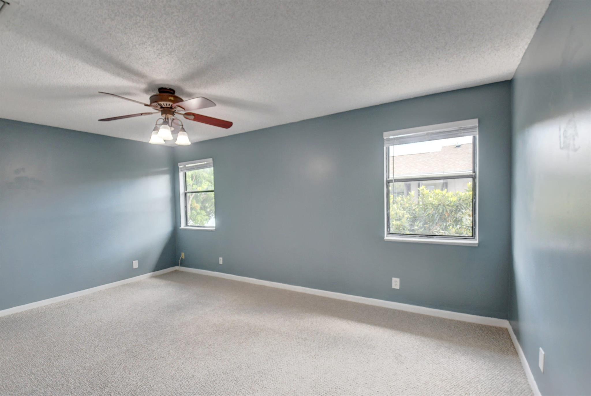 Country Lake - Residential