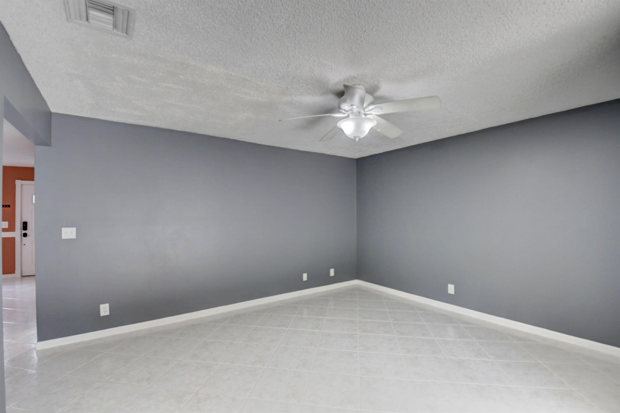 Country Lake - Residential