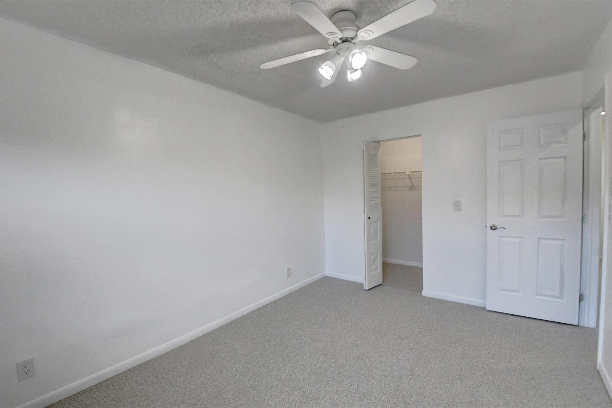 Country Lake - Residential