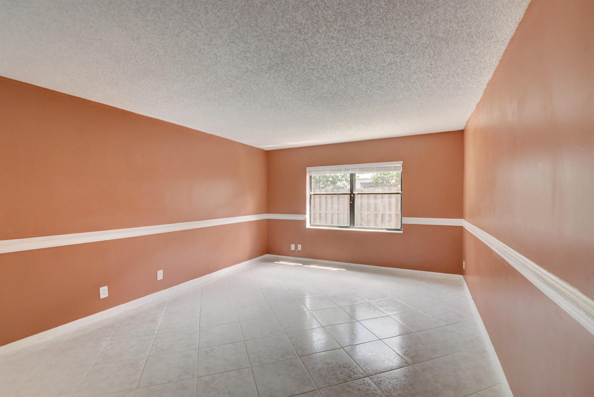 Country Lake - Residential