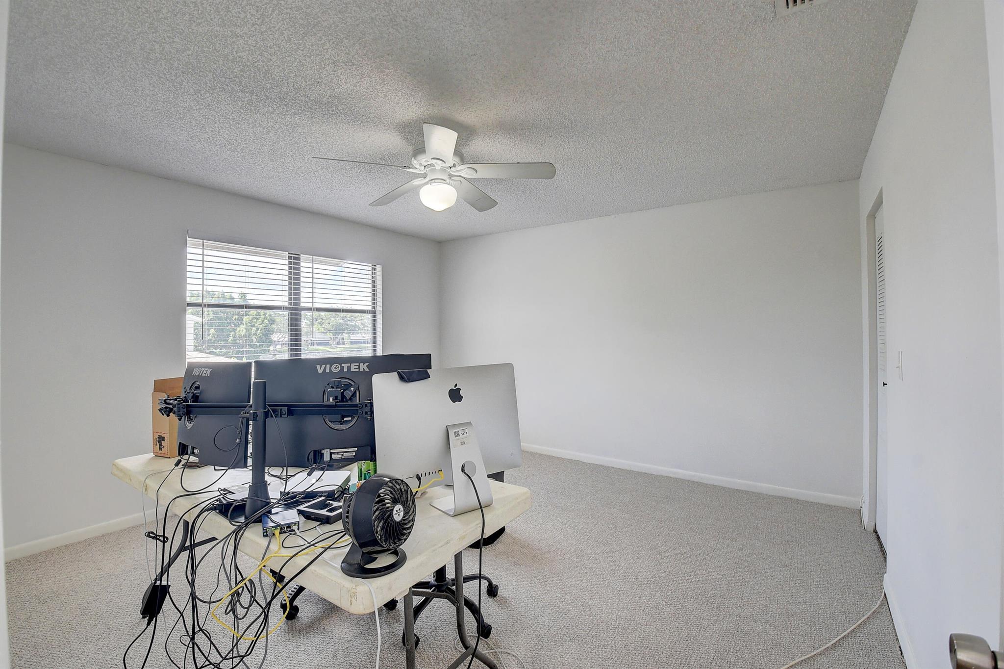 Country Lake - Residential