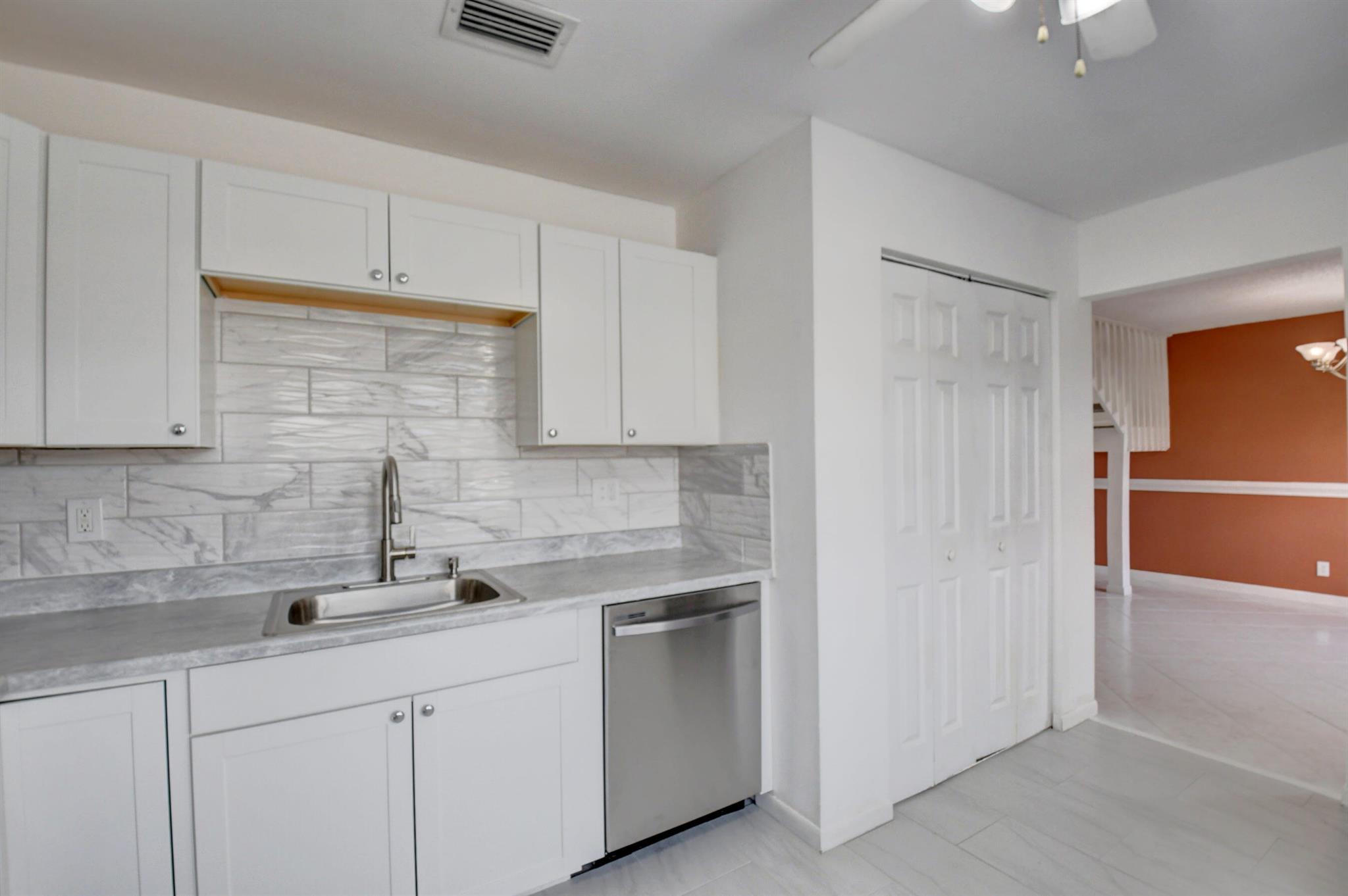 Country Lake - Residential