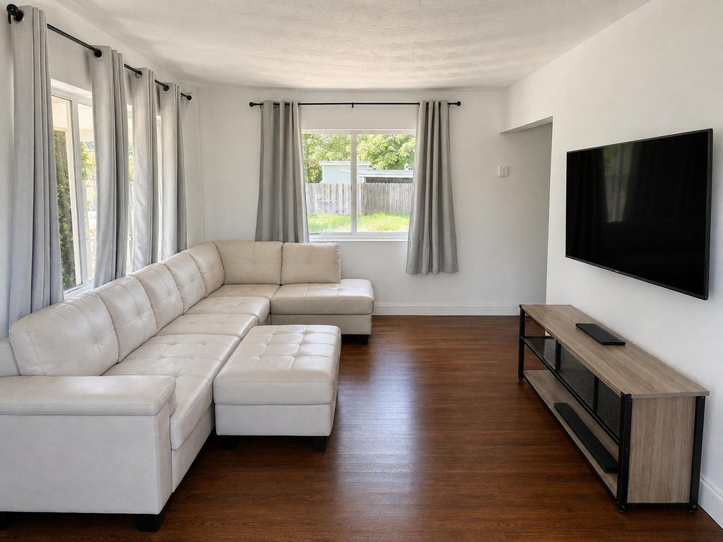 Photo of 617 N D Street, Lake Worth Beach, FL 33460 (MLS # B26086762)
