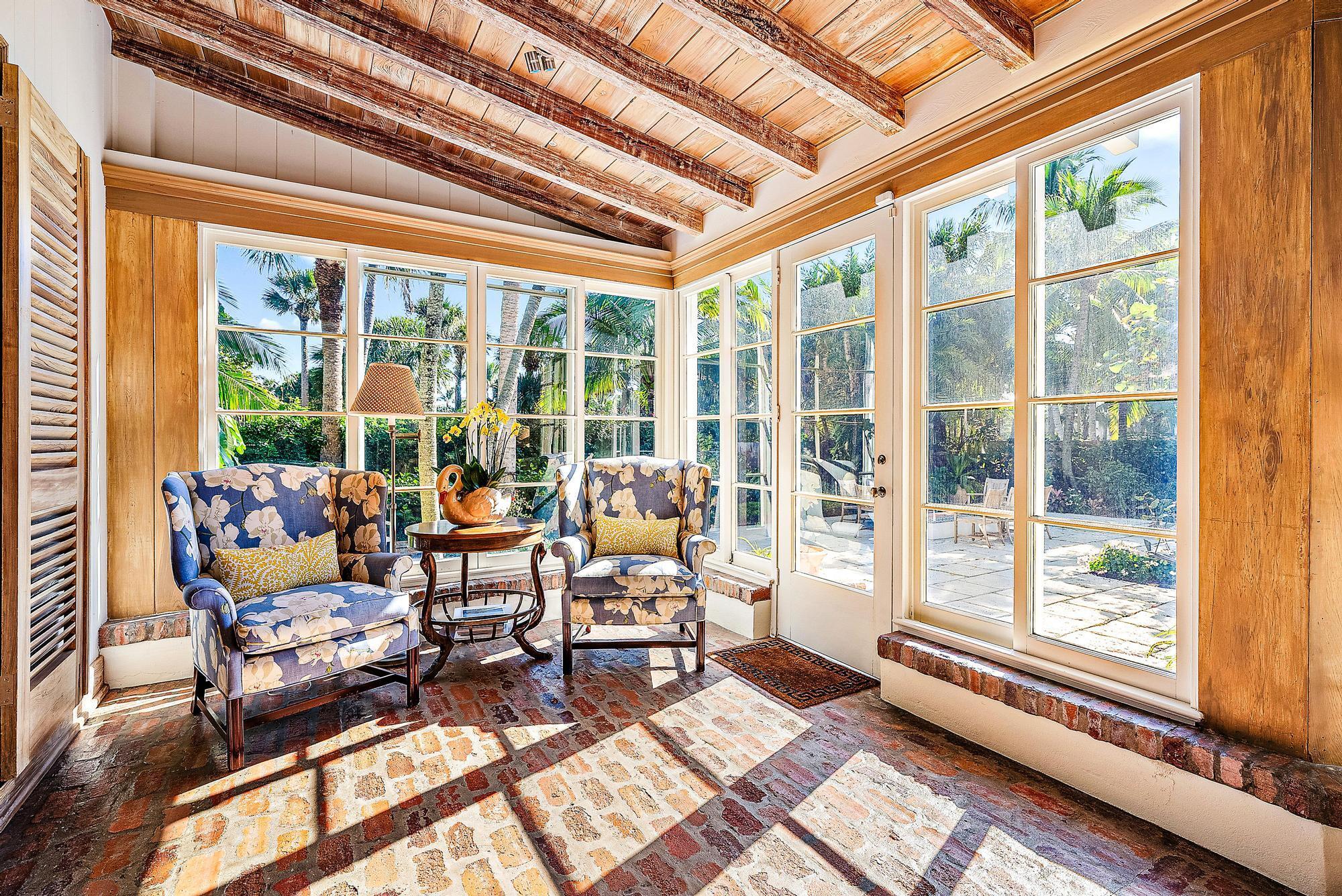 JUPITER ISLAND - Residential