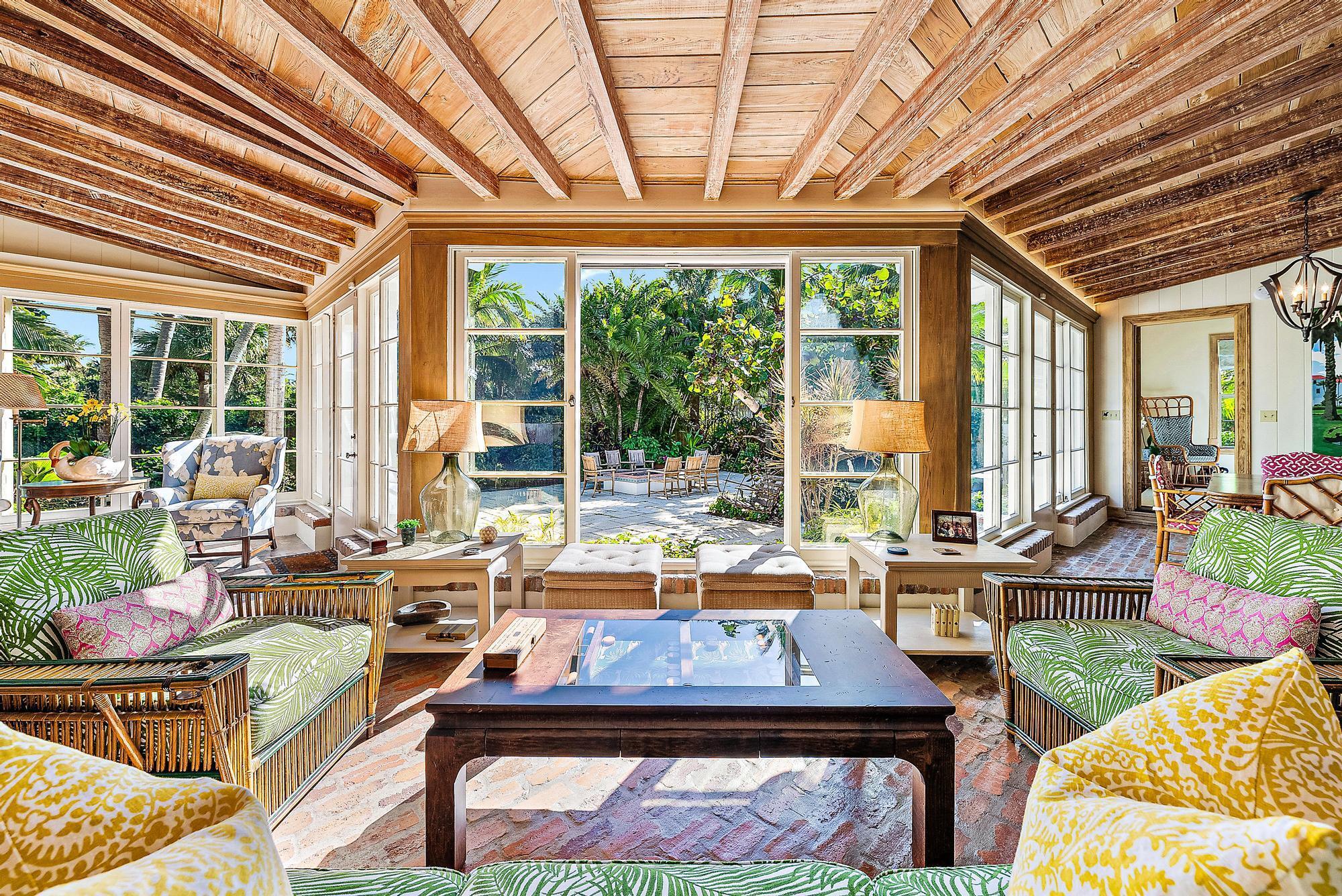 JUPITER ISLAND - Residential