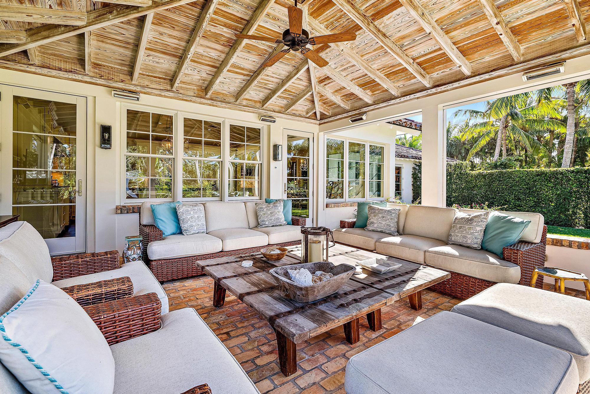 JUPITER ISLAND - Residential