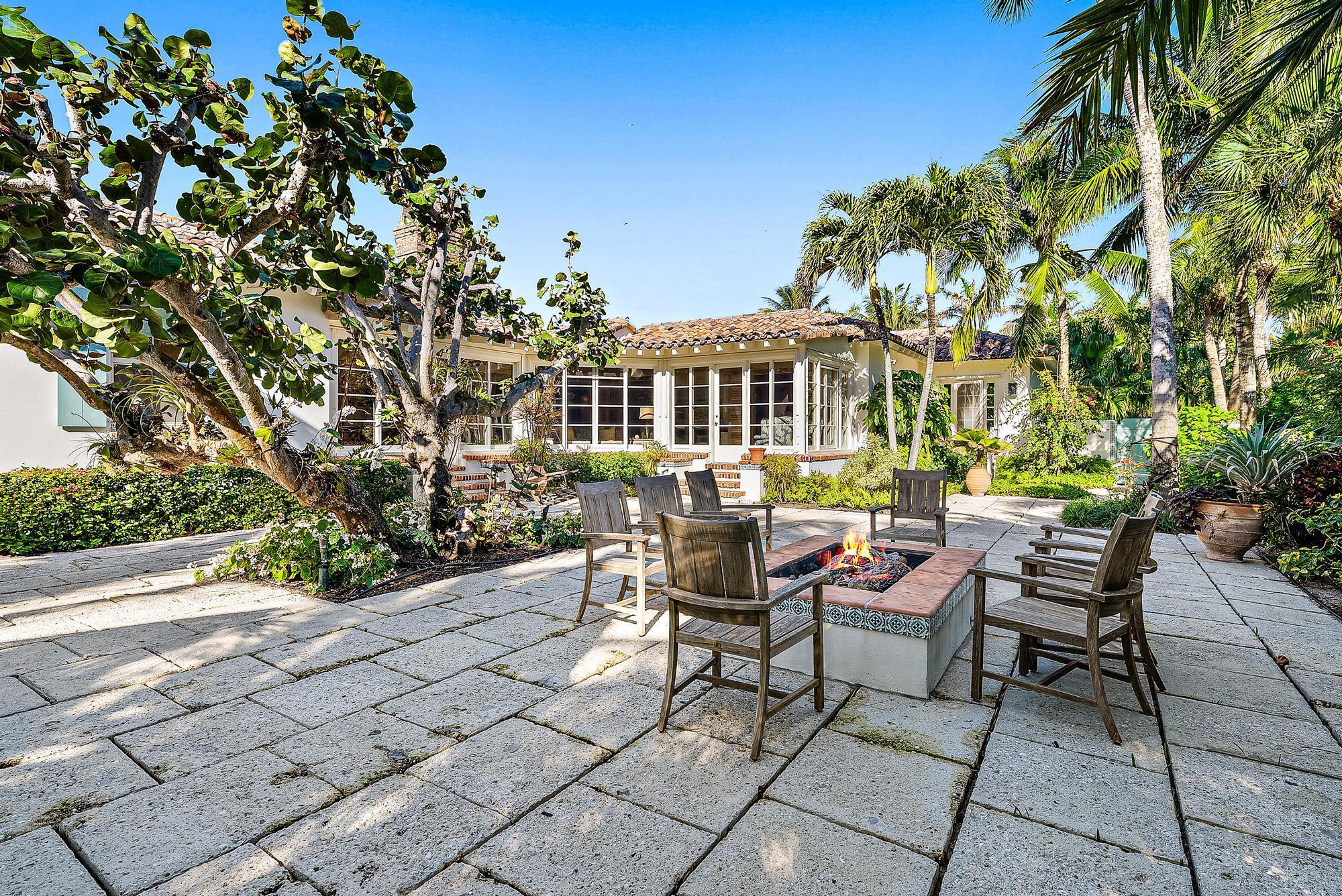 JUPITER ISLAND - Residential