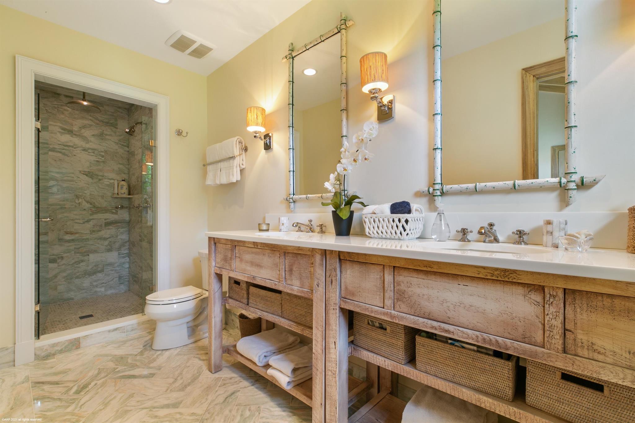 JUPITER ISLAND - Residential