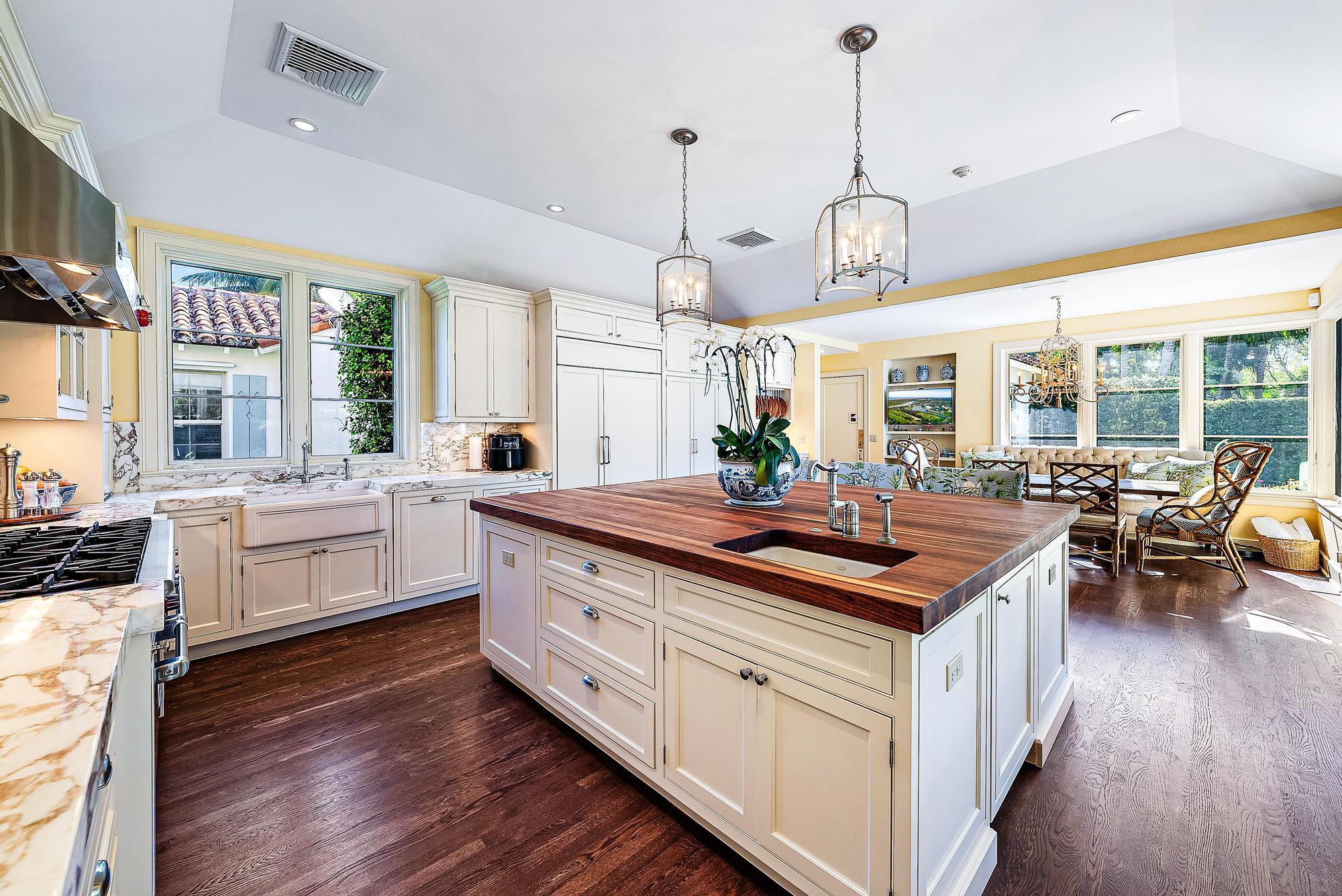 JUPITER ISLAND - Residential