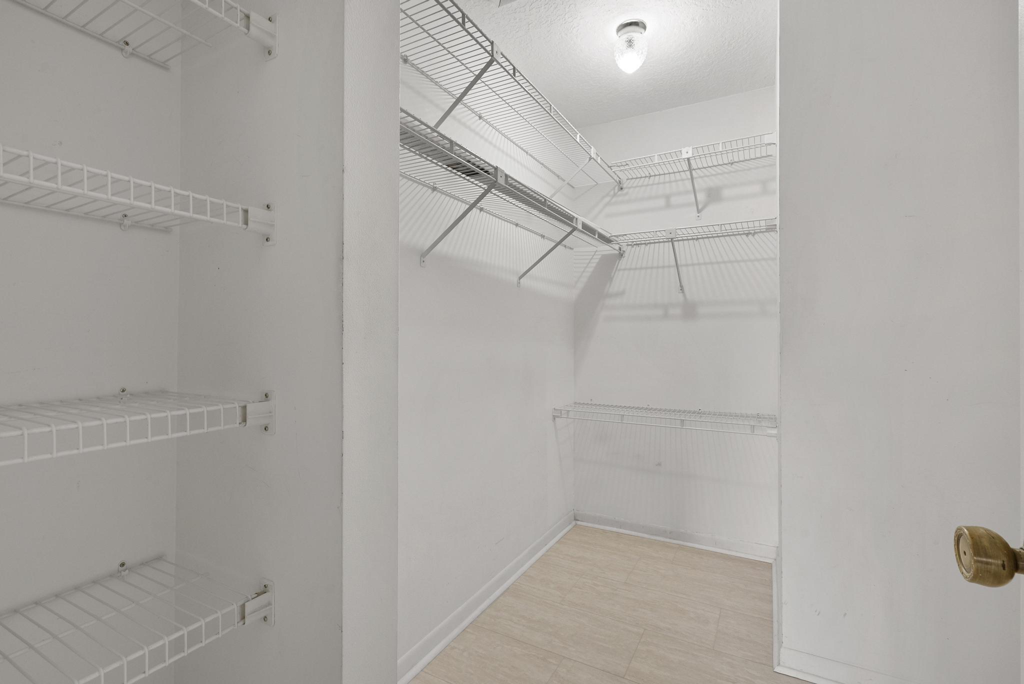 THORNHILL GLEN - Residential