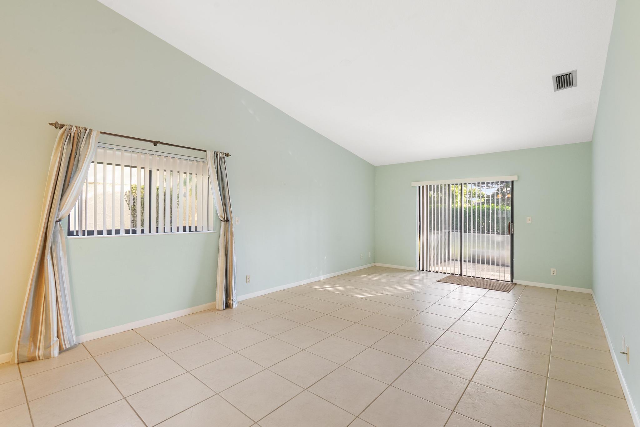 THORNHILL GLEN - Residential